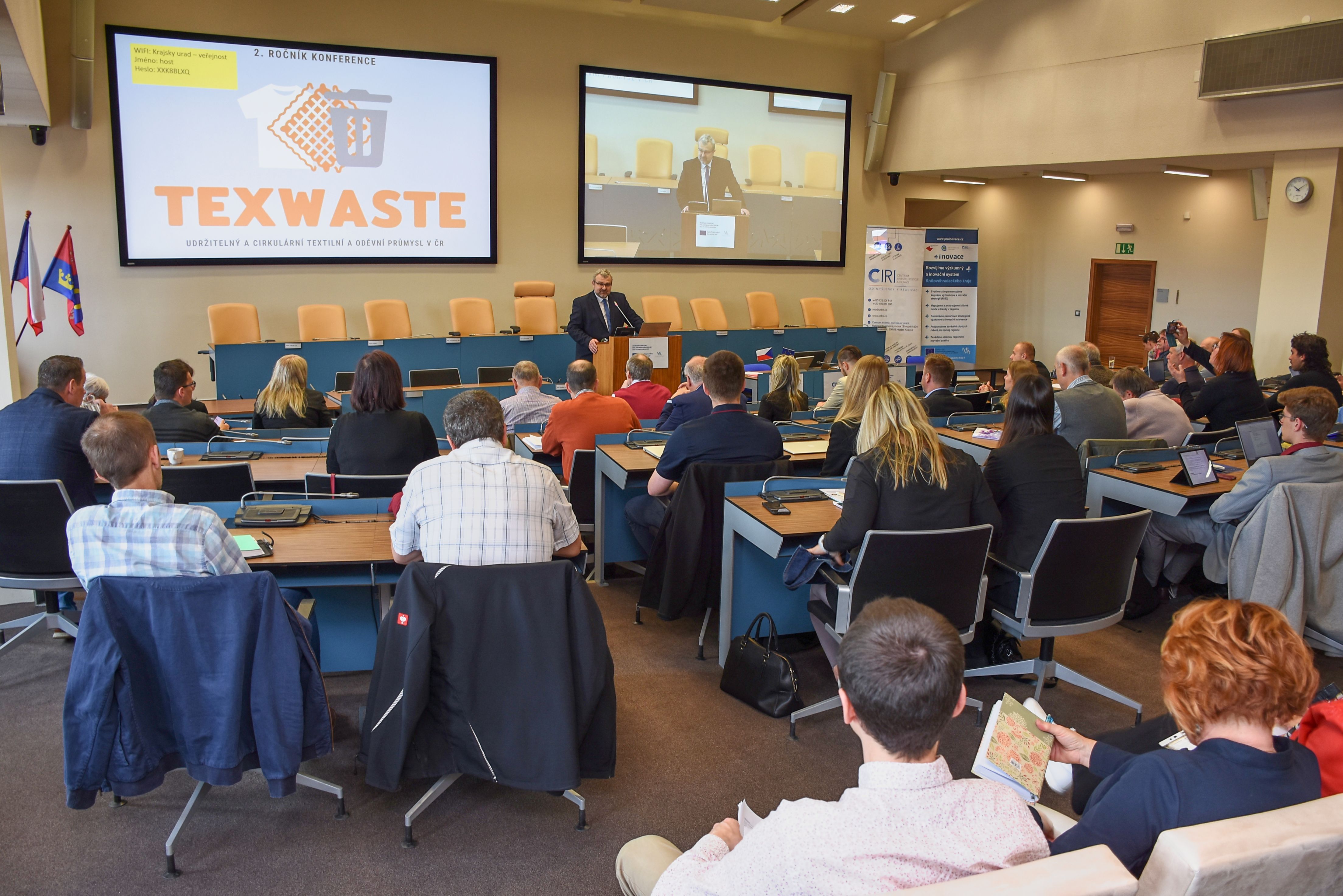 Konference Texwaste představila trendy v recyklaci textilu a oděvů